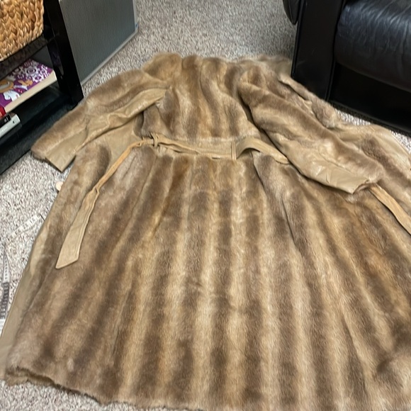 Vintage 70s faux fur vegan leather long belted coat - Picture 12 of 12